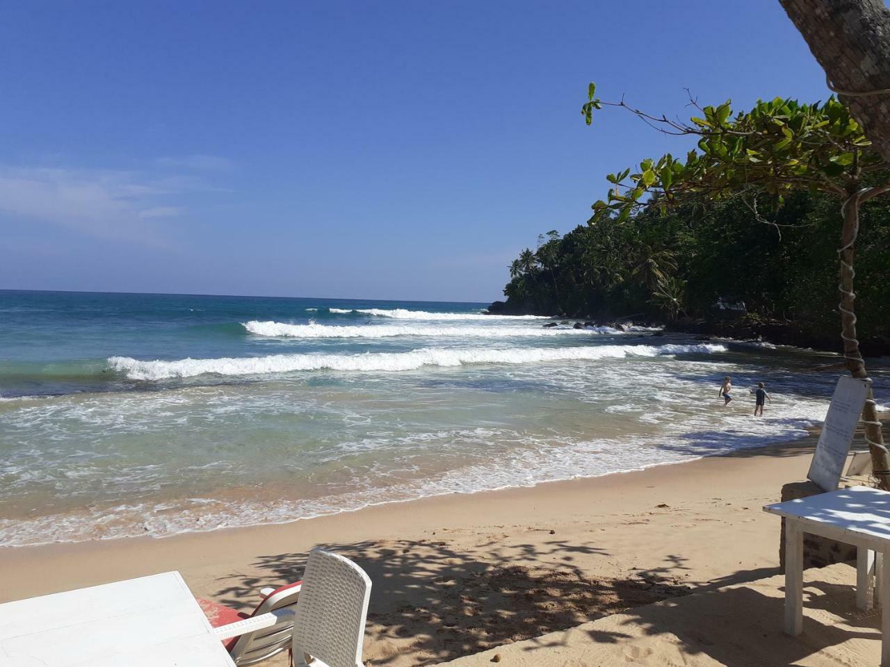 Coral Beach Hotel Mirissa Εξωτερικό φωτογραφία
